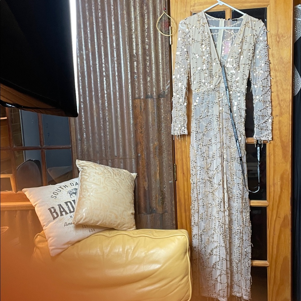 NWT Pretty Little Things CREAM and GOLD sequins Fabric Textured Dress, Size 8